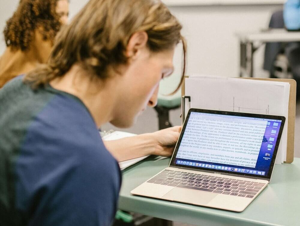 Day Life Student at Sathe College